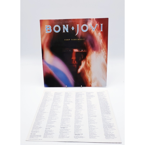 74 - BON JOVI VINYL ALBUMS (4)
(Bon Jovi Lp+ inner. 7800 Fahrenheit +inner. Slippery When Wet + inner. Ne... 