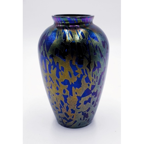 142 - ROYAL BRIERLEY LUSTRE GLASS 15cm VASE.
(England’s most famous crystal brand, Royal Brierley is the l... 