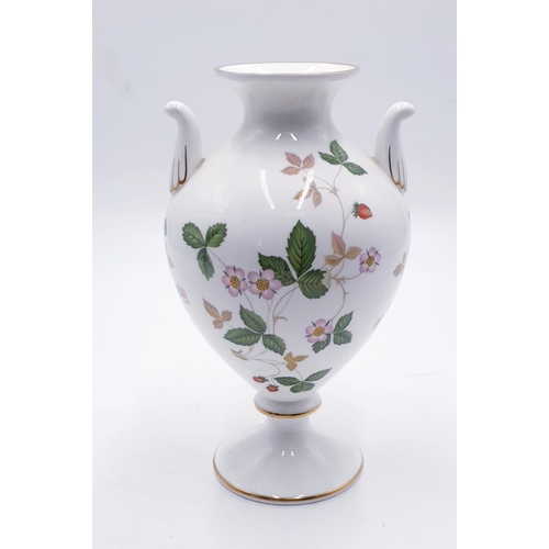 144 - WEDGWOOD CHINA Large 21cm TWIN HANDLED FOOTED VASE IN THE WILD STRAWBERRY DESIGN