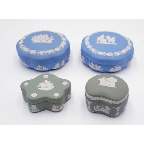 181 - WEDGWOOD GREEN & LIGHT BLUE JASPER WARE ITEMS (4)