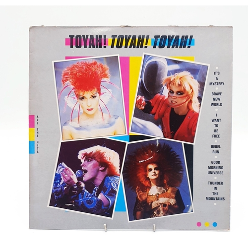 230 - Toyah Vinyl Vinyl Albums and a 12 inch (6)
Warrior Rock Toyah On Tour Gatefold 2Lp + Insert. Anthem.... 