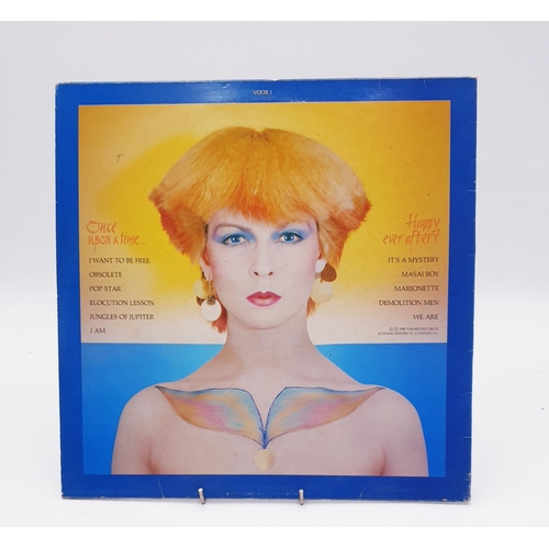 230 - Toyah Vinyl Vinyl Albums and a 12 inch (6)
Warrior Rock Toyah On Tour Gatefold 2Lp + Insert. Anthem.... 