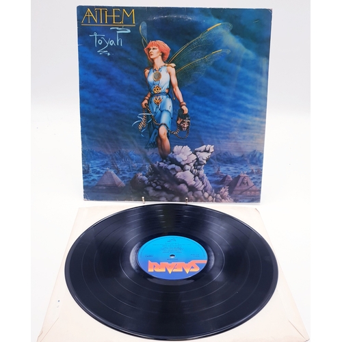 230 - Toyah Vinyl Vinyl Albums and a 12 inch (6)
Warrior Rock Toyah On Tour Gatefold 2Lp + Insert. Anthem.... 