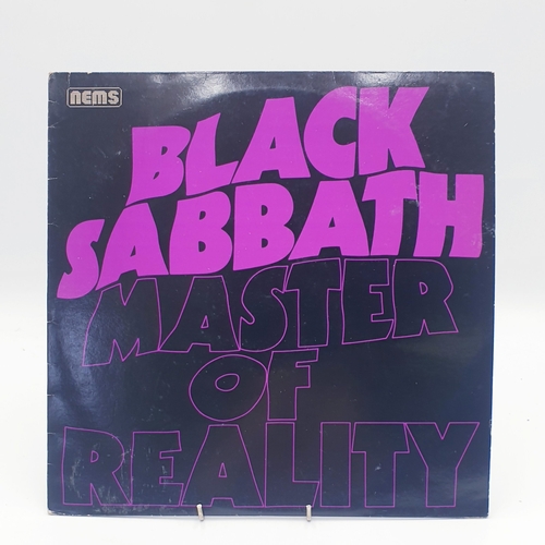 236 - Black Sabbath Vinyl LPs (4)
Black Sabbath Self-Titled NEMS issue in a gatefold sleeve. Paranoid UK V... 