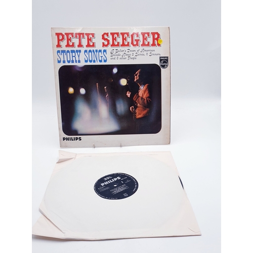 364 - FOLK MUSIC VINYL ALBUMS (4)
Live Folk. Pete Seeger Story Songs. Strawbs Live At The Queen Elizabeth ... 