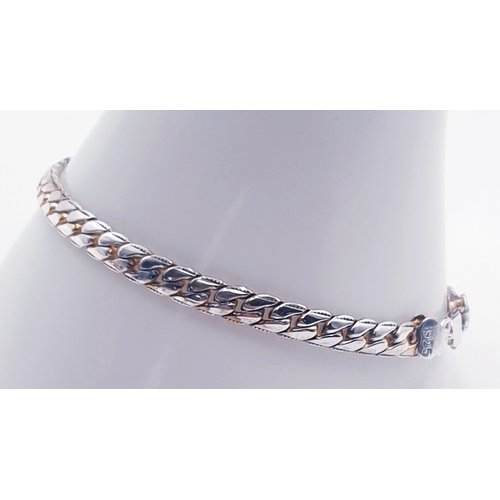 451 - SILVER (925) 20cm BRACELET (With Lobster Claw Clasp) (Total Weight 10.4 Grams)