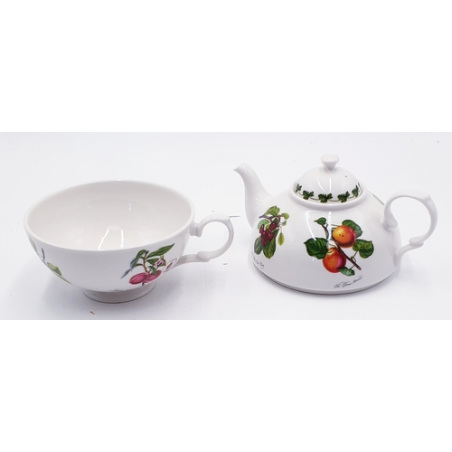 587 - PORTMEIRION CHINA ON CUP TEAPOT SET IN THE POMONA DESIGN