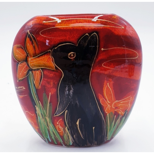 738 - ANITA HARRIS ART POTTERY 12cm PURSE VASE Depicting A BUNNY SNIFFING A DAFFODIL (Signed In Gold By An... 