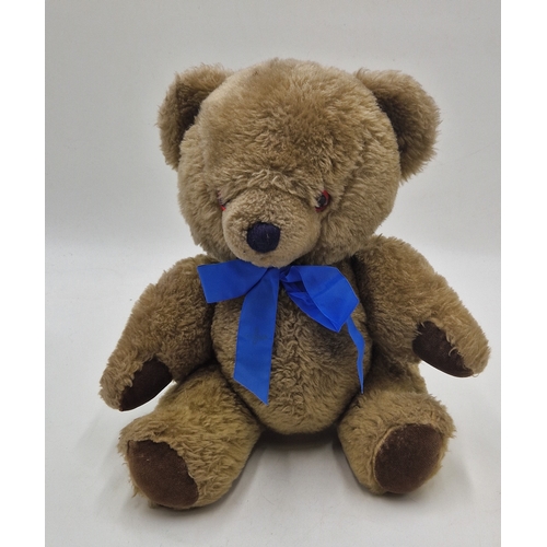 686 - PEDIGREE TEDDY BEAR (Old)