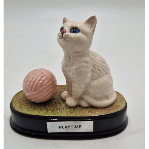 380 - BESWICK 15cm x 13cm MODEL OF A CAT With BALL OF WOOL 