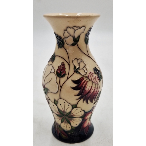 386 - MOORCROFT 13cm VASE