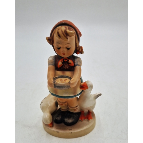 389 - GOEBEL/HUMMEL PORCELAIN 11cm CHARACTER FIGURINE OF A GIRL With DUCKS