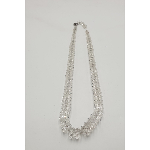 462 - WHITE METAL CLASP  CRYSTAL 44cm NECKLACE