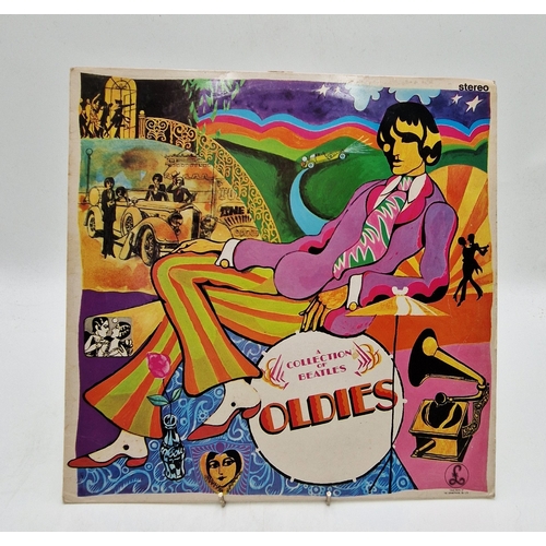 101 - THE BEATLES VINYL LP (1)
A COLLECTION OF BEATLES OLDIES. STEREO PCS7016. 70’S REISSUE WITH BLACK AND... 