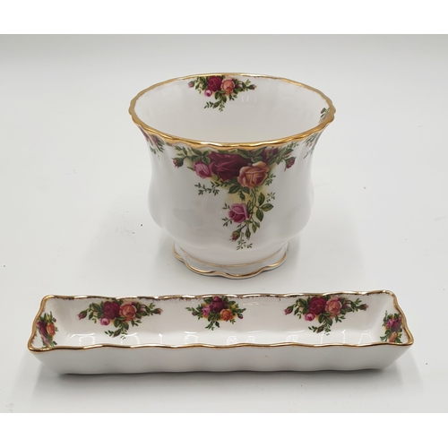 693 - ROYAL ALBERT CHINA PLANTER Plus OBLONG TRAY IN THE OLD COUNTRY ROSES DESIGN