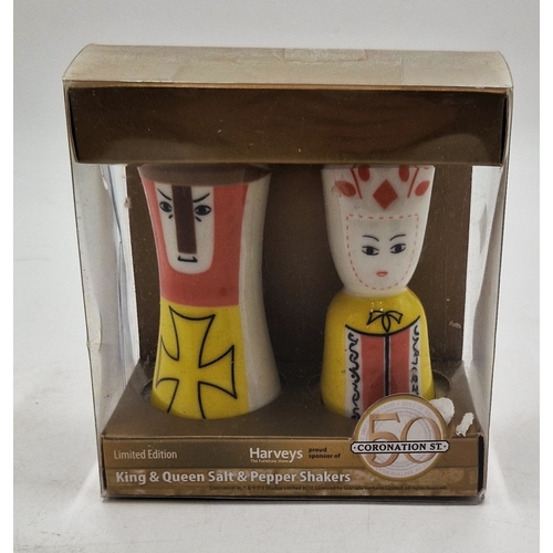 778 - KING And QUEEN SALT & PEPPER POTS (50 Years Of Coronation Street) (Original Box)