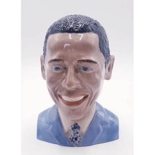 825 - PEGGY DAVIES STUDIO'S Large 18.5cm CHARACTER BUST (