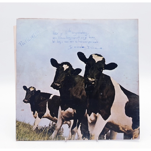 567 - PINK FLOYD VINYL LP (1)
ATOM HEART MOTHER GATEFOLD UK LP. A4/B5. THE SLEEVE HAS SOME WRITING ON THE ... 