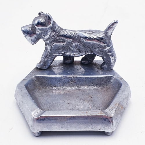 50 - MOTORCAR MASCOT DOG 10.5cm TRAY c1930s