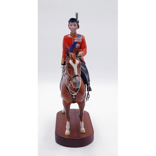 110 - BESWICK Large 26.7cm MODEL OF H.M. QUEEN ELIZABETH II ON IMPERIAL (Chestnut Gloss Colourway) (Troopi... 