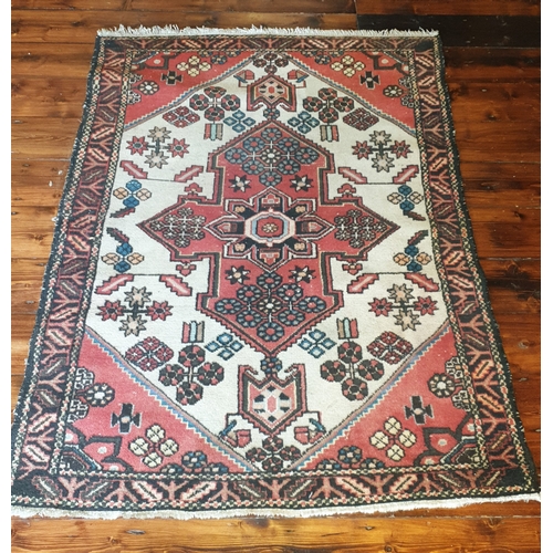 719 - MULTI-COLOURED Extra Large 155cm x 108cm RUG (Please Note This Lot WILL NOT BE PACKED OR SHIPED....C... 