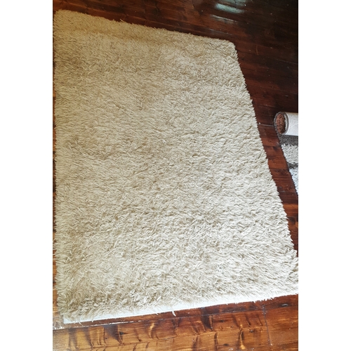 722 - WOOL SHAG PILE Extra Large 182 x 120cm RUG (Please Note This Lot WILL NOT BE PACKED OR SHIPED....COL... 