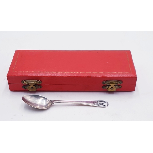 661 - SILVER (Hallmarked) GOLFING DESIGN SPOON (Original Box)