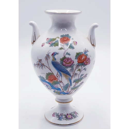 757 - WEDGWOOD Large 21cm URN VASE IN THE KUTANI CRANE DESIGN