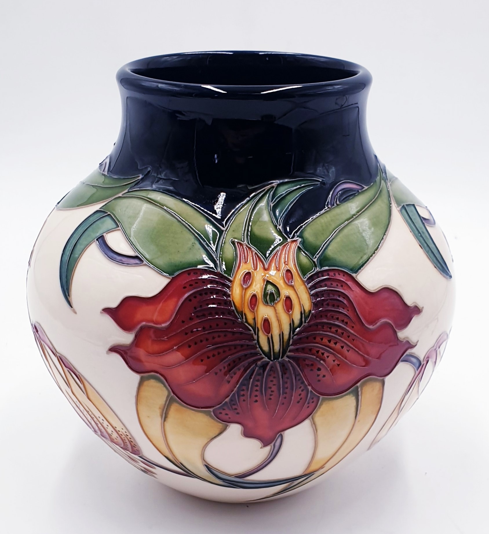 MOORCROFT 18cm VASE (Shape No 35/7) IN THE ANNA LILY DESIGN By Designer ...