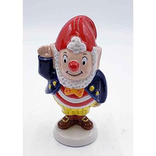 808 - WADE 13.8cm CHARACTER FIGURINE 