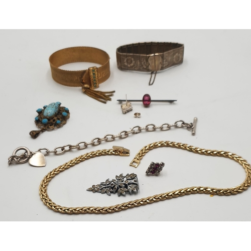 35 - JEWELLERY ITEMS (Qty Of)  (Old)