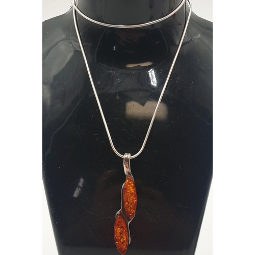 37 - SILVER (925) /AMBER STONE SET PENDANT ON A SILVER (925) 40cm NECK CHAIN (Total Weight 14 Grams)