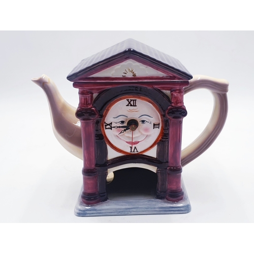 196 - CERAMIC Large 15cm x 20cm MANTLE CLOCK FASHIONED AS A TEAPOT