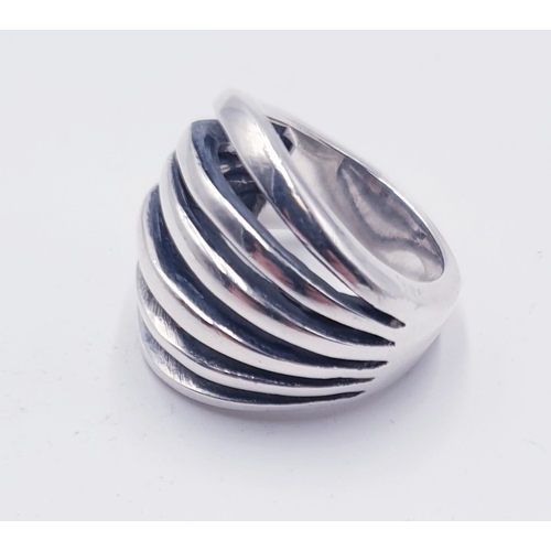 567 - SOLID SILVER (925) RING (Size O , Total Weight 17.2Grams)