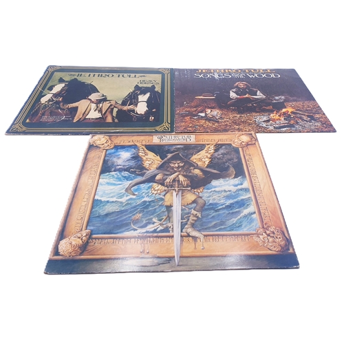 678 - JETHRO TULL VINYL LPS (3)
HEAVY HORSES USA ISSUE + INNER. SONGS FROM THE WOOD. BROADSWORD AND THE BE... 