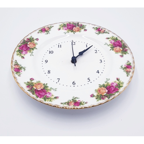 43 - ROYAL ALBERT CHINA CIRCULAR WALL CLOCK IN THE OLD COUNTRY ROSES DESIGN