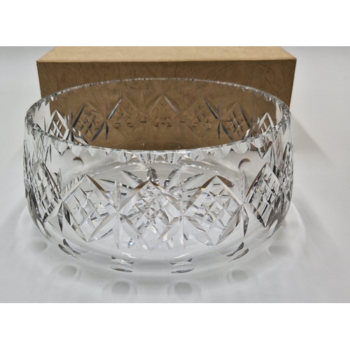 775 - EDINBURGH CRYSTAL Large 19cm Dia BOWL (Original Box)