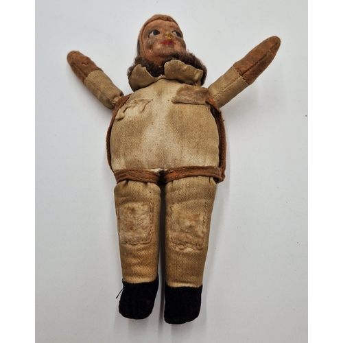 800 - NORAH WELLINGS 17.5 cm R.A.F. DOLL By Mr Harry Halok (Rare) (Signed To The Foot)
(Norah Wellings was... 