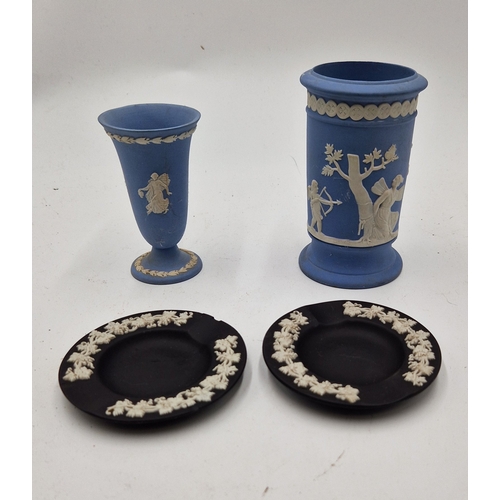 42 - WEDGWOOD ITEMS (4)