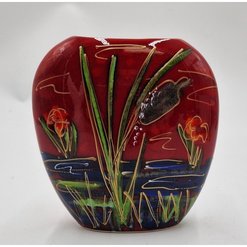 548 - ANITA HARRIS ART POTTERY 12cm PURSE VASE IN THE DRAGONFLY REEDS & IRIS DESIGN  Signed In Gold By Ani... 