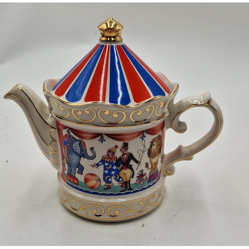 694 - SADLER TEAPOT 'CIRCUS'