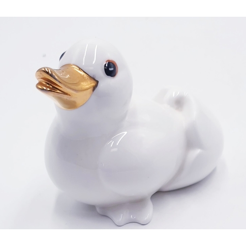 215 - BESWICK 8.3cm MODEL OF A DUCKLING 