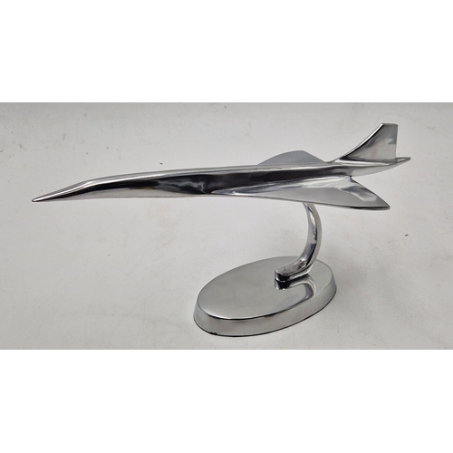 276 - CHROME Large Extra Large 31cm x 14cm MODEL OF CONCORDE (Boxed)