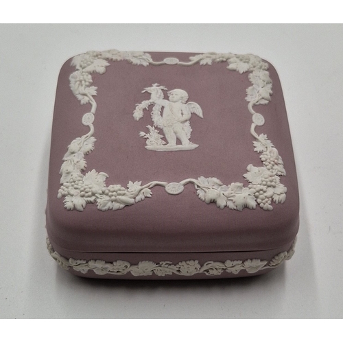 293 - WEDGWOOD LILAC JASPER WARE 9.5cm x 9.5cm TRINKET BOX