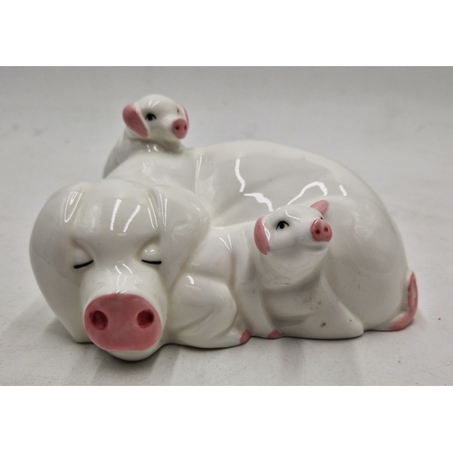 217 - BESWICK 8.3cm MODEL OF A PIG And TWO PIGLETS 