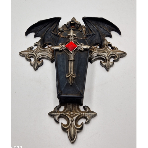 224 - NEMESIS NOW! Extra Large 39cm x 32cm COFFIN And BAT WALL PLAQUE / CONTAINER