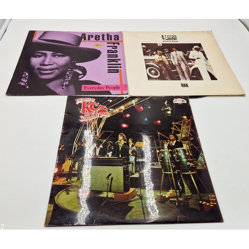 238 - SOUL VINYL LPS + 12 INCH (3)
ARETHA FRANKLIN EVERYDAY PEOPLE 12 INCH. HOT CHOCOLATE CICERO PARK LP. ... 