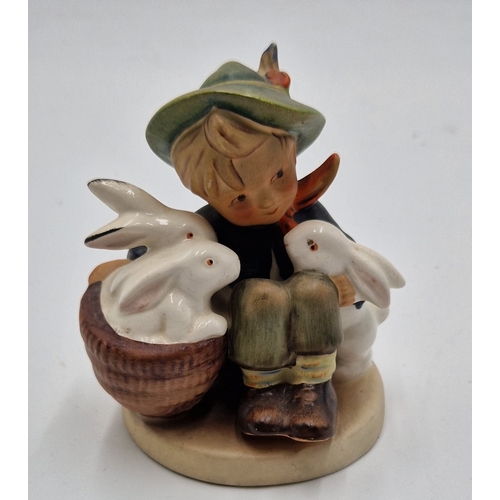 243 - GOEBEL PORCELAIN 9.5cm CHARACTER FIGURINE 