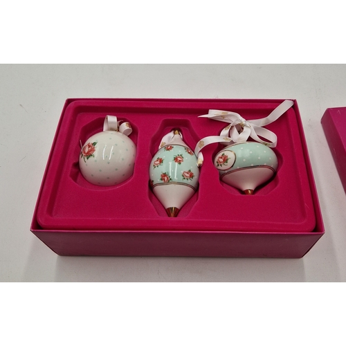 317 - ROYAL ALBERT CERAMIC (Boxed Set Of CHRISTMAS BAUBLES