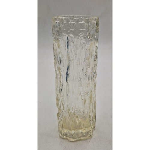 350 - RAVENSHEAD WHITEFRIARS STYLE 17cm GLASS VASE